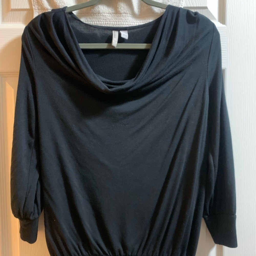 3/4 sleeve Cowel neck blouse